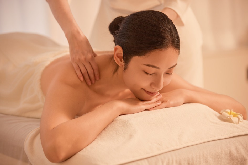 撥筋按摩是什麼？原理、好處、須知一次看，疏通氣結更舒暢！